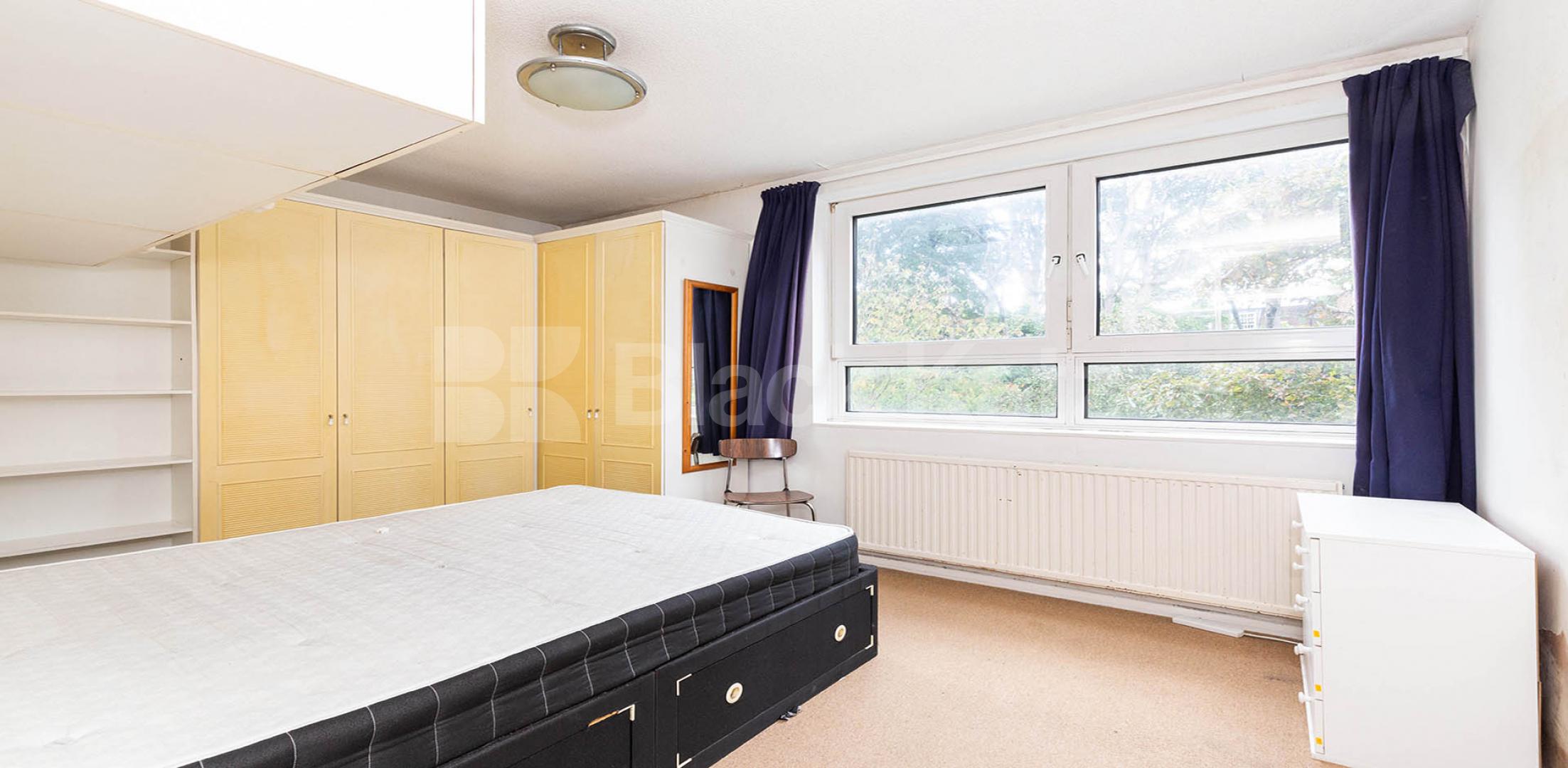 			NEW INSTRUCTION!, 3 Bedroom, 1 bath, 1 reception Flat			 Boundary Road, ST JOHNS WOOD